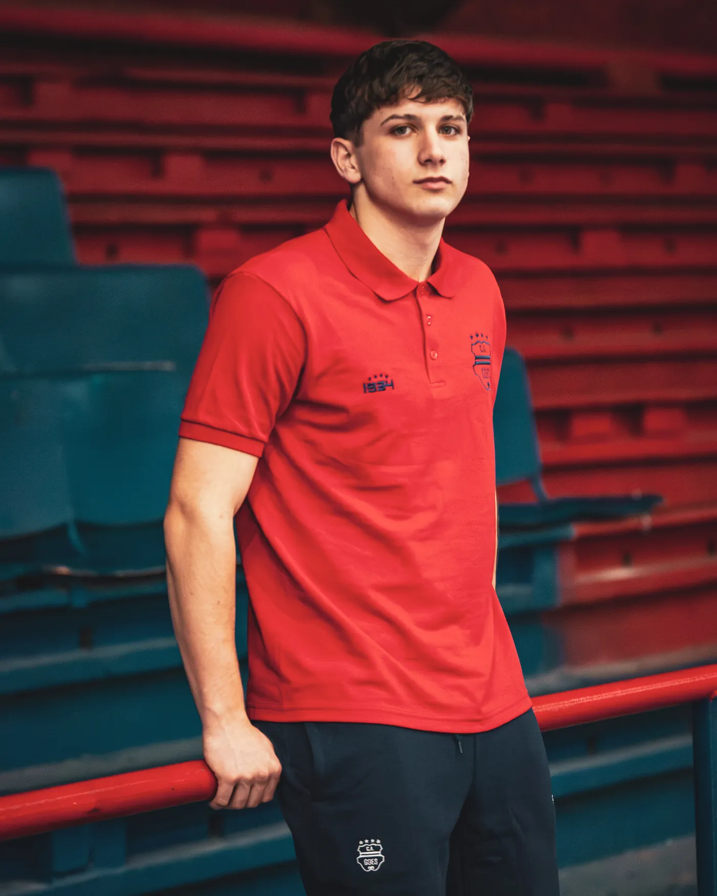 polo bordada roja